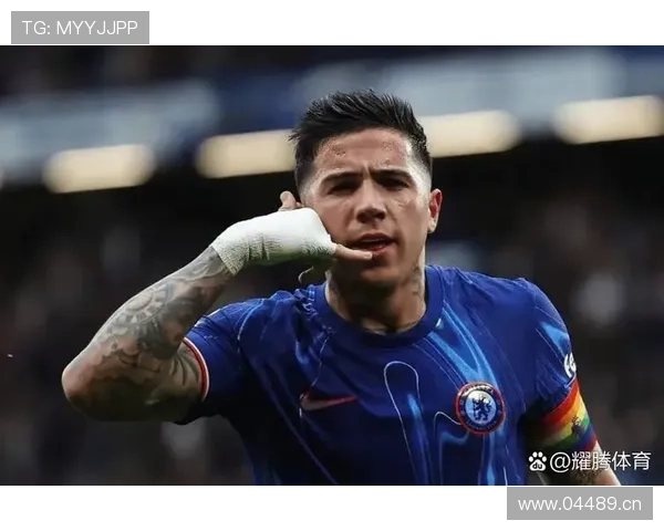 恩佐对阵英超豪门时如何掌控比赛节奏