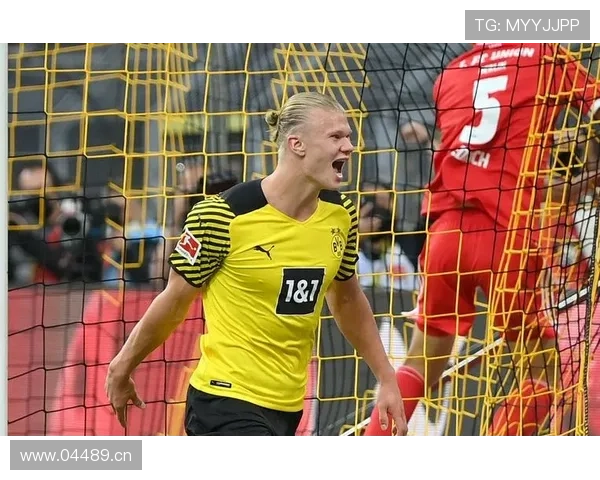 本泽马 vs 莱万:进攻效率与战术角色差异 本泽马 vs 莱万:进攻效率与战术角色差异